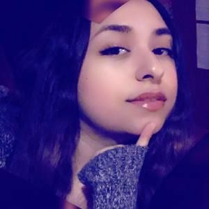 Meet your Posher, Adriana